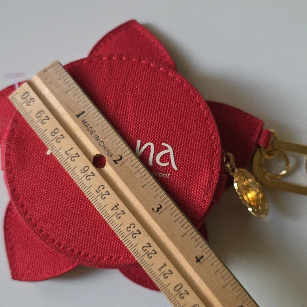 Bath & Body Works Disney MOANA Coin Pouch/Bag Charm.‎